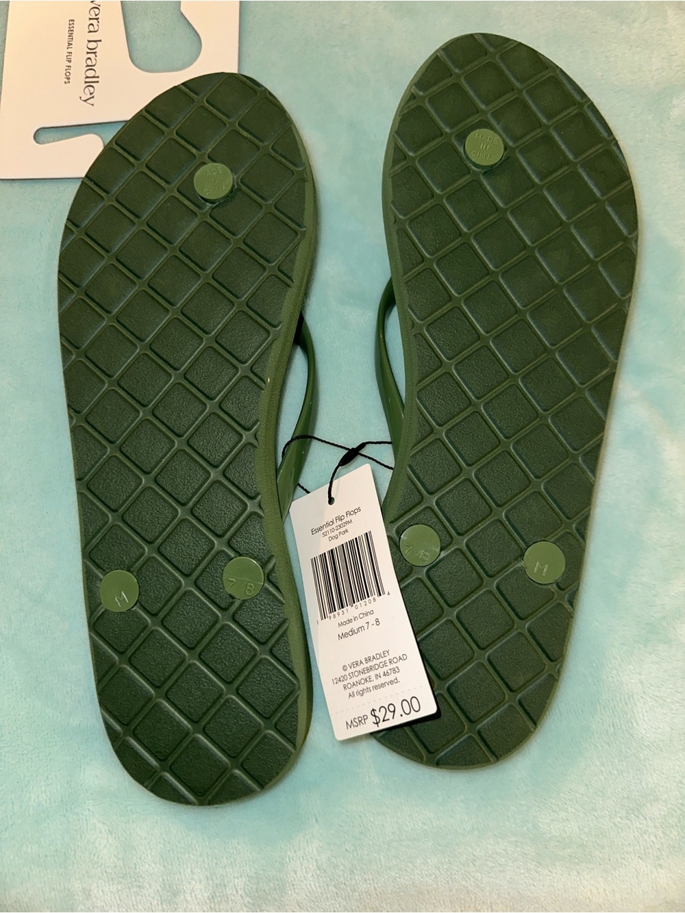 Vera Bradley Olive Green Dog Park Flip Flops-NWT - Picture 2 of 2